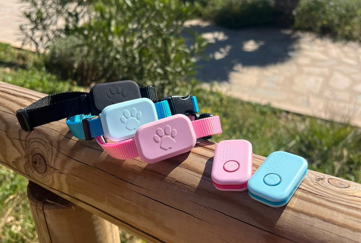 Localizador GPS para animales con correa adaptable